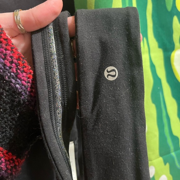 black ivivva and lululemon headbands - Picture 3 of 4